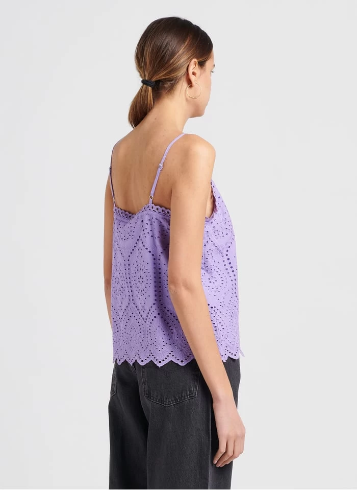 YASHOLI - Top Van Biokatoen Met Schouderbandjes En Engels Kant | Violet 4 YASHOLI - Top Van Biokatoen Met Schouderbandjes En Engels Kant | Violet - Afbeelding 2