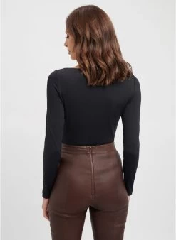 KOOKAI Top Met V-hals | Zwart -Chic Verkoop 4134314